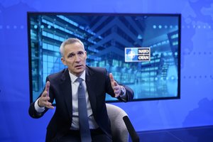 NATO vadovas J. Stoltenbergas pradės naujas derybas dėl išlaidų gynybai