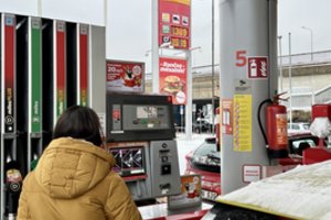 „Ačiū“ kortelės turėtojai nuo šiol galės gauti nuolaidas degalams: kaip viskas veiks?