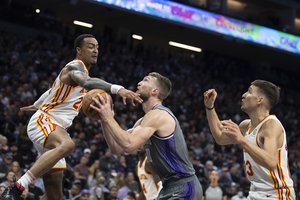 D. Saboniui pro šalį prasviedus svarbias baudas „Kings“ pralaimėjo namuose