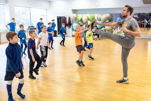 Į Naujuosius Vilniaus moksleiviai žengė sportuodami su NCAA krepšininku