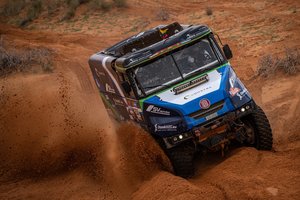 V. Paškevičius papasakojo apie permainingą Dakaro ralio dieną: nuotaiką gadino teisėjai, kilo nenumatytų problemų