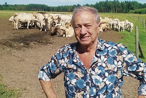 Italas sūrininkas: „Man kyla įtarimų, kad kai kurie pieno ekspertai nėra stovėję šalia karvės"