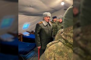 A. Lukašenka aplankė Rusijos karius, dislokuotus Baltarusijoje