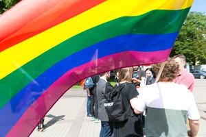 JK aktyvistai sveikina pirmus surašymo duomenis apie lyties tapatybę ir priklausymą LGBTQ
