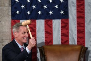 Pagaliau: per 15-ąjį balsavimo ratą JAV Atstovų Rūmams pavyko išsirinkti pirmininką