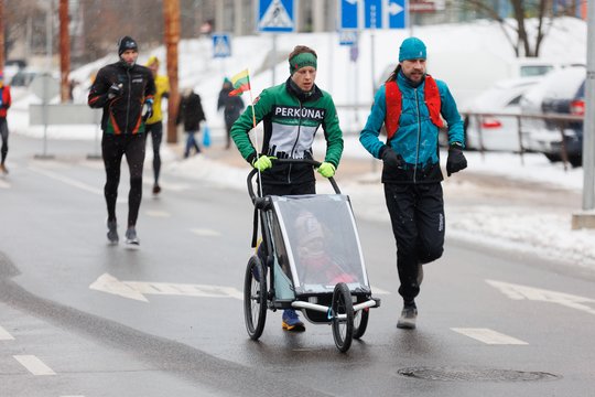 Šeštadienį Vilniuje vyko tarptautinis pagarbos bėgimas „Gyvybės ir mirties keliu“.<br>T.Bauro nuotr.