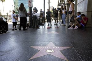 Per šaudymą šalia Holivudo šlovės alėjos žuvo 1 žmogus, 2 sužeisti