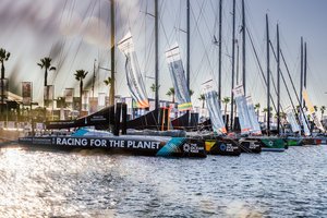 Istorinis startas: „Ambersail 2“ komanda pradeda kovą „The Ocean Race“ varžybose