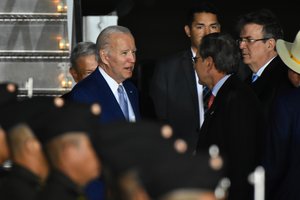 J. Bidenas atvyko į Meksiką: derėsis dėl migrantų, kovos su narkotikais