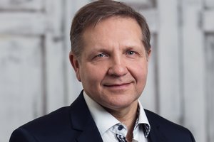 Buvusiam „Panevėžio kelių“ vadovui – dvi žinios: sulaukė išeitinės išmokos, bet ramybės dar nebus 