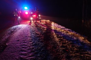 Klaipėdos r. susidūrė BMW ir „Fiat“ automobiliai: viename jų rastas vyro kūnas