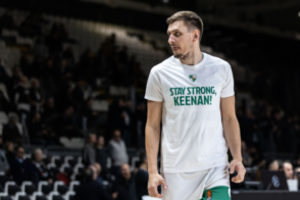 Prieš rungtynes su „Virtus“ – žalgiriečių palaikymas K. Evansui