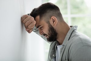 Gyvenimiška tragedija: tėvas mina visų institucijų slenksčius, bet sūnaus negali pamatyti ketverius metus