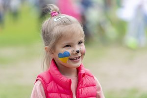 35 tūkst. eurų Ukrainos vaikams žmonės paaukojo keliaudami su pavežėjais