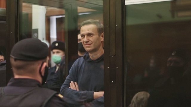 A. Navalnui teko atidėti teismo posėdį: teigia, kad kalėjime jam nesuteikiama medicininė pagalba