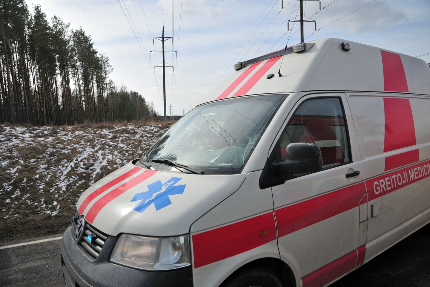 Per avariją Elektrėnų savivaldybėje nukentėjo jauna mergina.<br>A.Vaitkevičiaus asociatyvi nuotr.