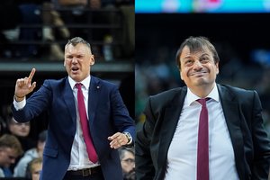 Šaras priima E. Atamaną: prieš akistatą abu rodo pagarbą varžovui ir vieningai sutaria – tai yra Eurolygos derbis