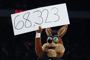 Krito rekordas: NBA rungtynes gyvai stebėjo daugiau nei 68 tūkst. sirgalių