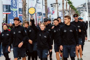 „Ambersail 2“ laukia ekstremalus pirmas etapas: 40 mazgų „į nosį“, 6 metrų bangos ir priešpriešinė srovė