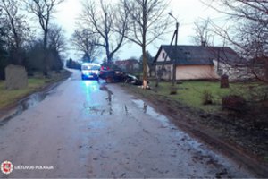 Savaitgalis šalies keliuose: žuvo 4 žmonės, nukentėjo – 15