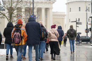 Štai kas pernai uždirbo daugiausiai ir mažiausiai – pateikė didelę algą gaunančio darbuotojo portretą
