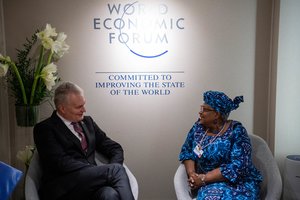 Kinija po susitikimo su PPO vadove keičia poziciją dėl Lietuvos