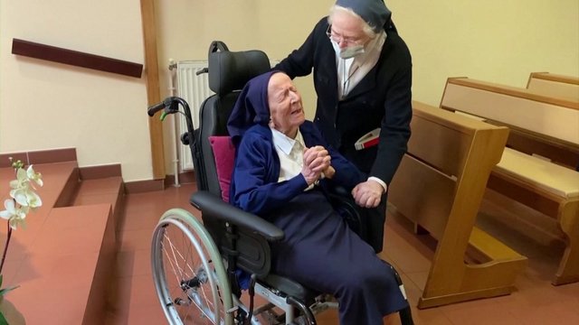 Prancūzijoje mirė seniausiu žmogumi pasaulyje laikyta vienuolė: sulaukė 118 metų