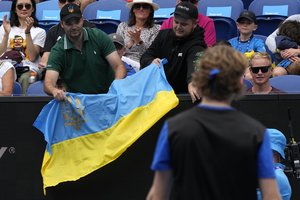 „Australian Open“ prieš save Ukrainos vėliavą matęs rusas A. Rubliovas labiau skundėsi sirgalių elgesiu: „ Jie man sako tik blogus žodžius“