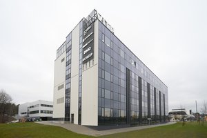 Vilniuje atidarytas naujas technologijų centras – jame dirbs ir kosmoso palydovų kūrimo bendrovės