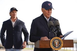 J. Bidenas menkina įslaptintų dokumentų problemą, sakydamas, kad „ten nieko nėra“