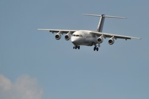 Aiškina, kad dėl skrydžių krypčių trūkumo Lietuva praranda didžiules užsienio investicijas