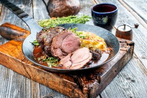 Restoranų šefai pasiryžo sugrąžinti lietuvišką virtuvę, kuri buvo pavogta sovietmečiu