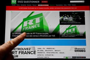 Kremliaus finansuojama televizija „RT France“ po sąskaitų įšaldymo skelbia užsidaranti