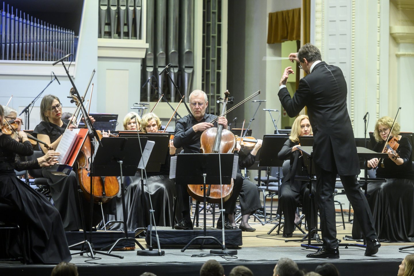 Koncertas „Orkestro kelionė į Italiją. LNSO, Modestas Pitrėnas, Aistė Benkauskaitė, Onutė Švabauskaitė, Edmundas Kulikauskas“.<br>D.Matvejevo nuotr.