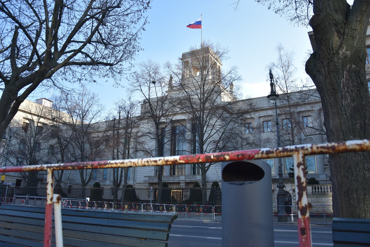 Berlynas 2023-iųjų sausį. Priešais Rusijos ambasadą – karo Ukrainoje priminimas.<br> A.Srėbalienės nuotr. 