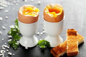 Kiaušiniai neturi įtakos cholesterolio kiekiui, tačiau gydytoja įspėja: svarbi viena sąlyga