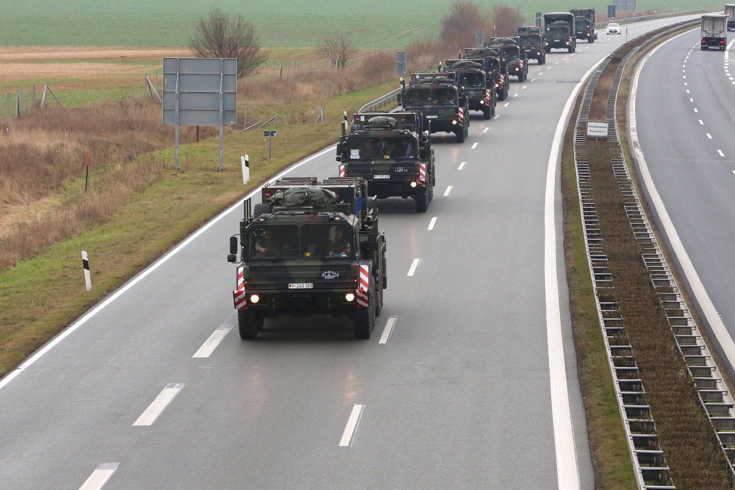 Iš Vokietijos į Lenkiją vežamos oro gynybos sistemos „Patriot“.<br>Imago-images/Scanpix nuotr.