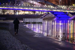 Sinoptikai įspėja – orai ir toliau išliks niūrūs: kai kur numato ir plikledį 