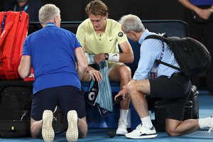 Čekų teniso legendos sūnų S. Kordą „Australian Open“ ketvirtfinalyje sustabdė riešo trauma