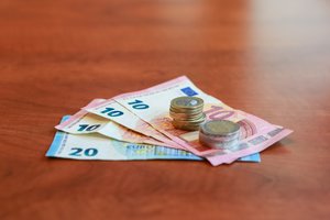 Kursto viltis, kad recesijos išvengti pavyks: euro zonos ekonomika grįžta į augimą