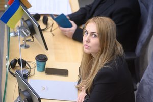 I. Pakarklytė siūlo leisti rašyti moterų pavardes su galūne „-a“: jei VLKK nepritaria, neatmetu galimybės inicijuoti įstatymą