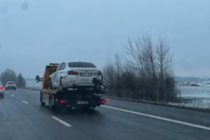 Masinė avarija kelyje Kaunas-Vilnius: susidūrė net 14 transporto priemonių, susidarė didžiulė spūstis 