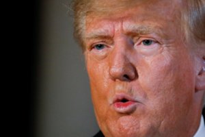 „Meta“: D. Trumpui bus leista grįžti į „Facebook“ ir „Instagram“