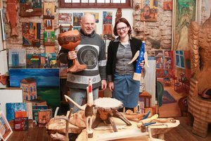 Menininkų šeima: tėvas dukters paveiksluose įžiūri net jos išgyventą skyrybų skausmą