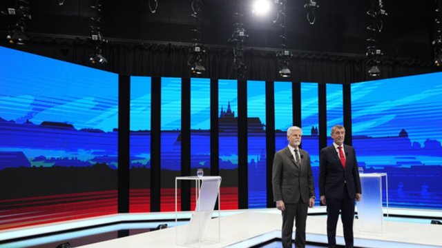 Čekijoje prasidėjo antrasis prezidento rinkimų turas: ekspertai numato vieną favoritą
