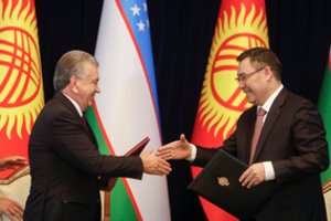 Kirgizija ir Uzbekistanas demarkavo ginčijamą sieną