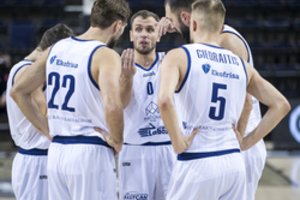 Sensacija LKL čempionate: Prienų ekipa iškovojo pirmąją pergalę prieš be N. Čanako likusį „Lietkabelį“