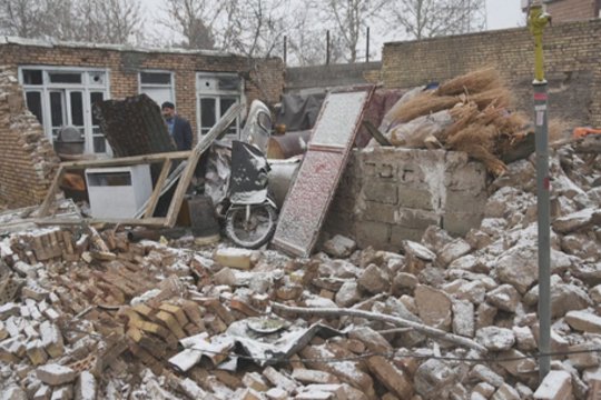 Iraną supurtė 5,9 balo žemės drebėjimas, žuvo mažiausiai trys asmenys – 816 sužeisti