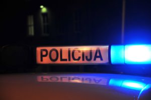 Ankstų pirmadienio rytą – tragedija kelyje: žuvo automobilio nesuvaldęs vairuotojas