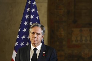 A. Blinkenas ragina „nusiraminti ir deeskaluoti“ įtampą Artimųjų Rytų konflikte